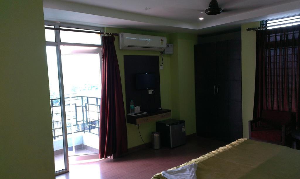Hotel Sun View Dispur Room photo