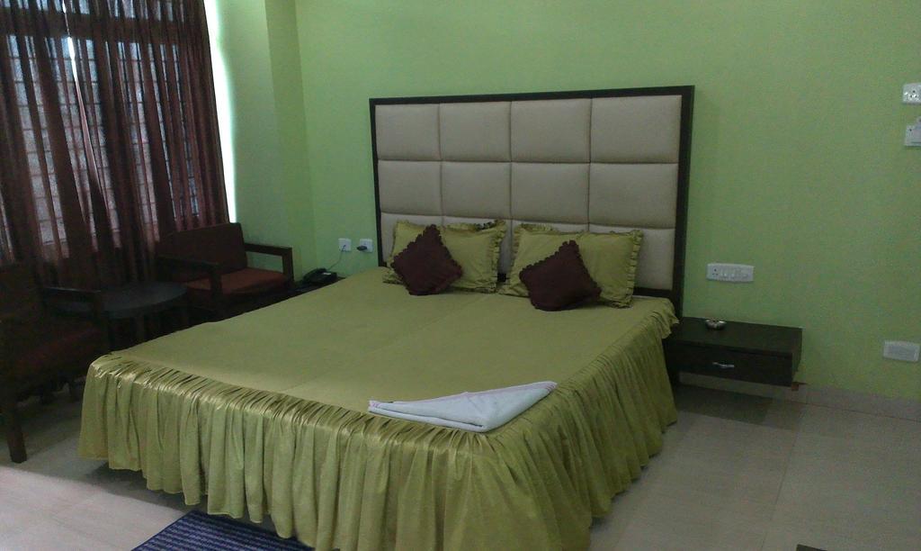 Hotel Sun View Dispur Room photo