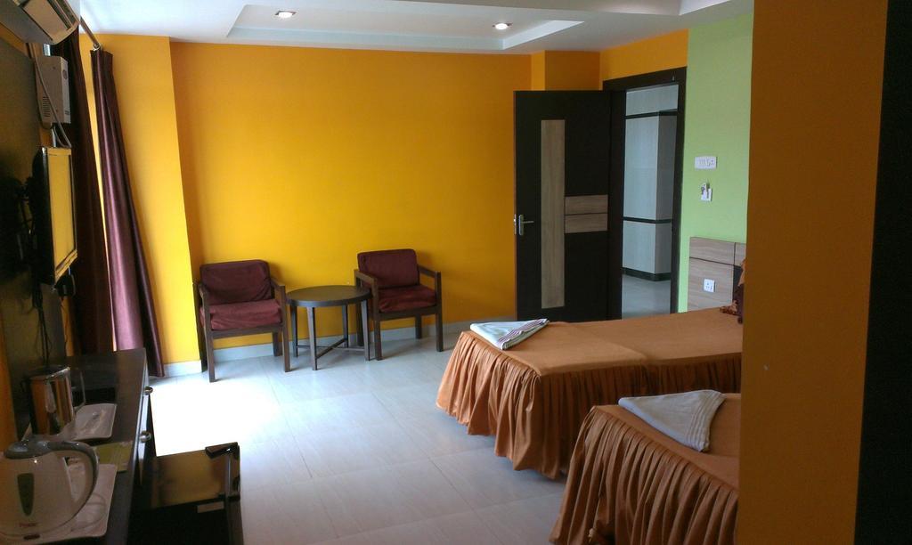Hotel Sun View Dispur Room photo